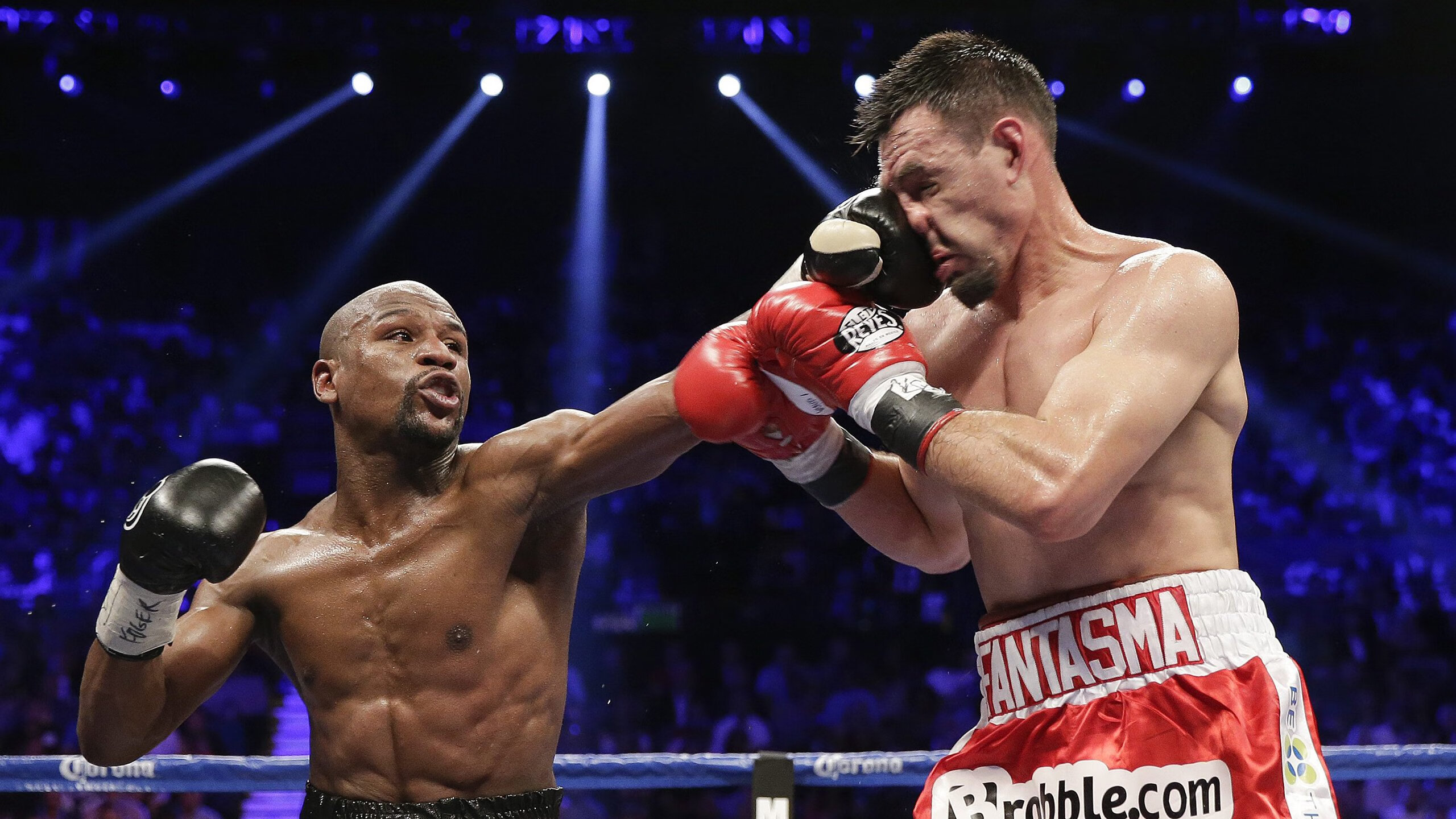 “智能分析系统提前预判对手战术——未来比赛中的“战术先机”